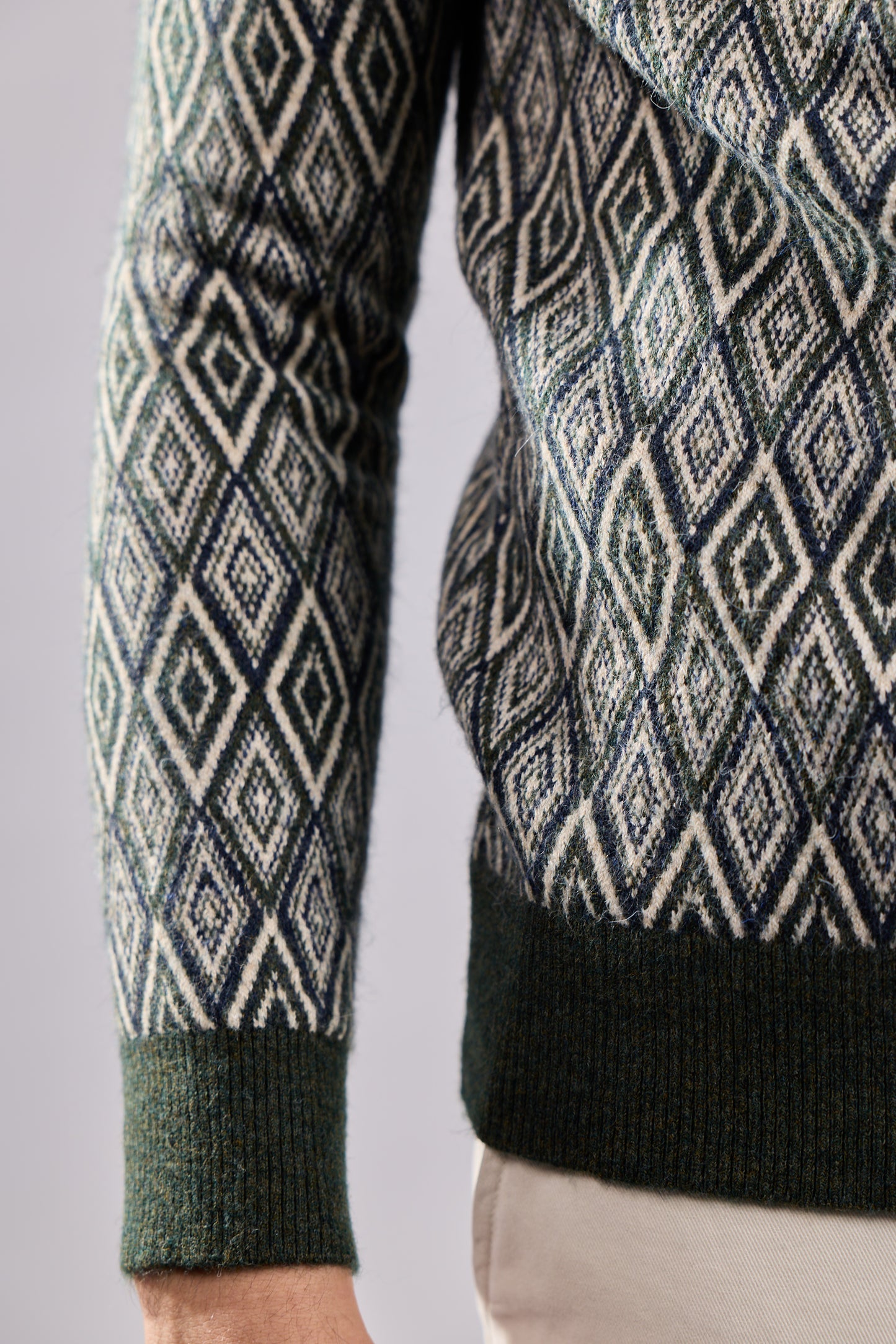 Geometric Pattern Knit Sweater
