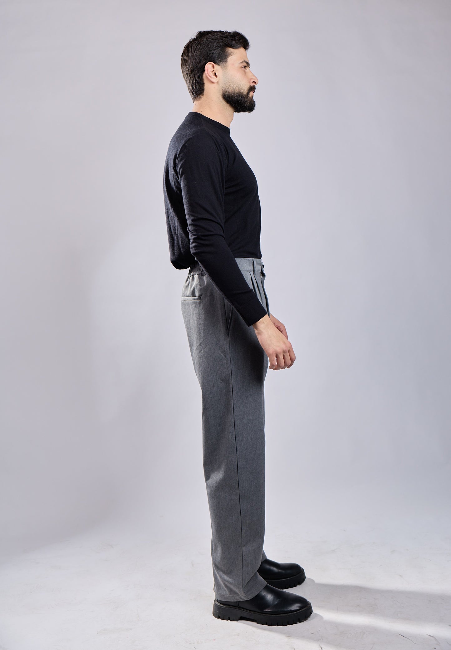 Lightweight Crew Neck Knit Sweater