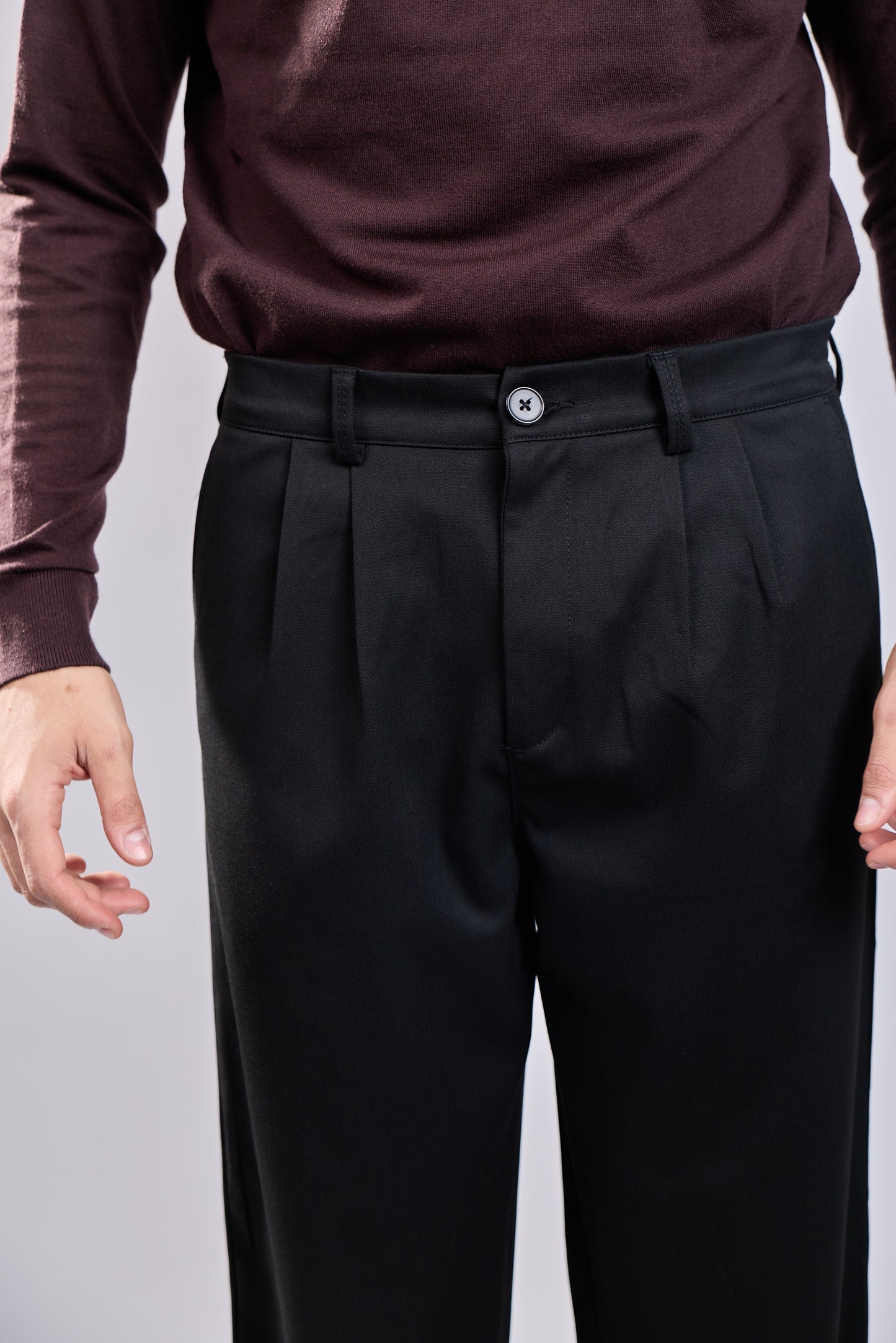 Classic Pleated Casual Pant