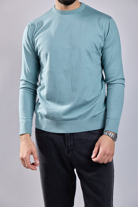 Lightweight Crew Neck Knit Sweater